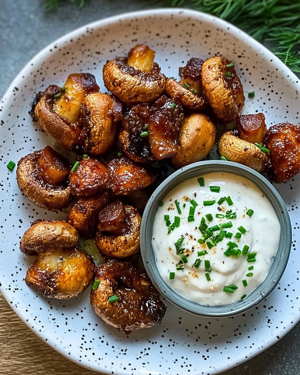 Gebratene Champignons mit Knoblauchdip (Rezept wie vom Weihnachtsmarkt)