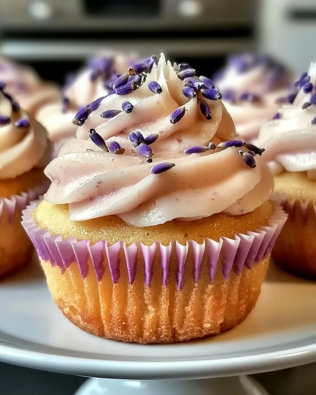 Lavendel Honig Cupcakes für einen zauberhaften Genuss